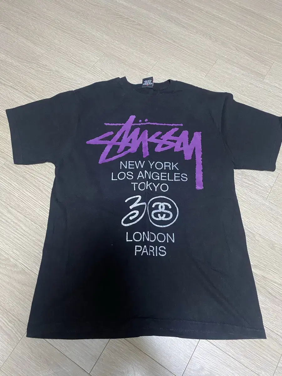 미사용 STUSSY 스투시 월드투어 보라색 M 반팔티셔츠